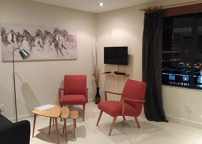 48m² studio Appartement, met 1 privé badkamer in Kaapstad Centrum